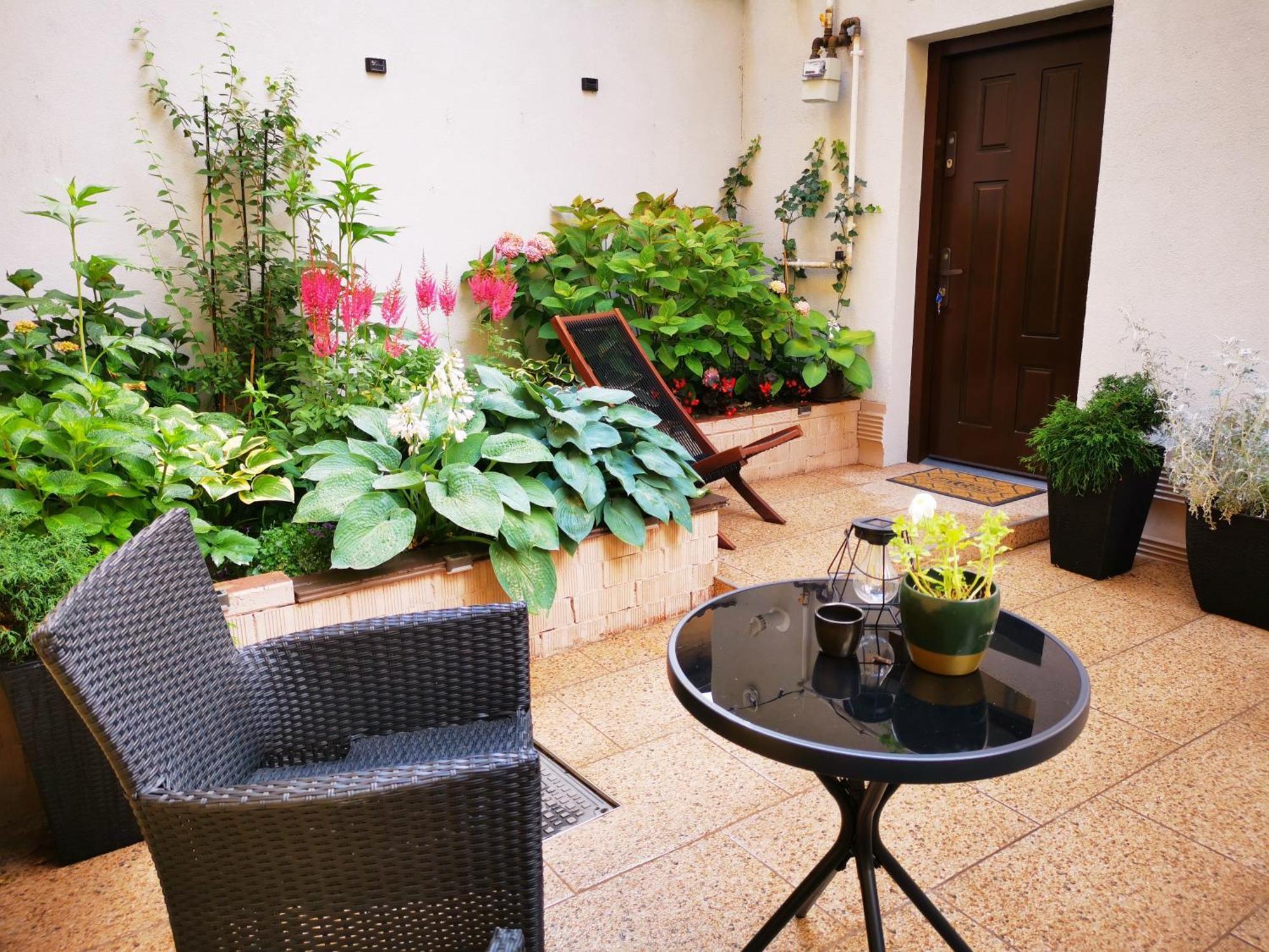 Cozy Green House Бухарест Экстерьер фото
